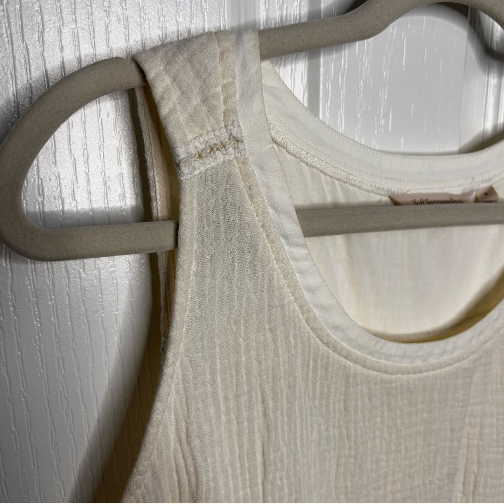 Soft Surroundings Women’s Cream Round Neck Tank Top Size Small Cotton Button - Picture 4 of 7